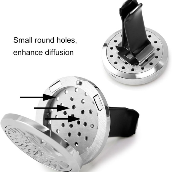 Car Aromatherapy Essential Oil Diffuser Locket with Vent Clip 11 Felt Pads NWOT - Picture 4 of 6